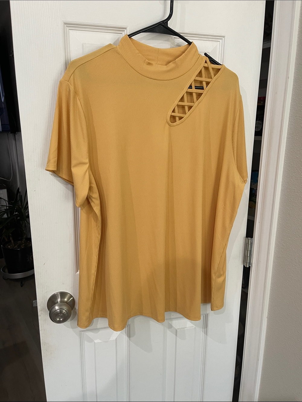 Cato Mustard Cutout Short Sleeve Top